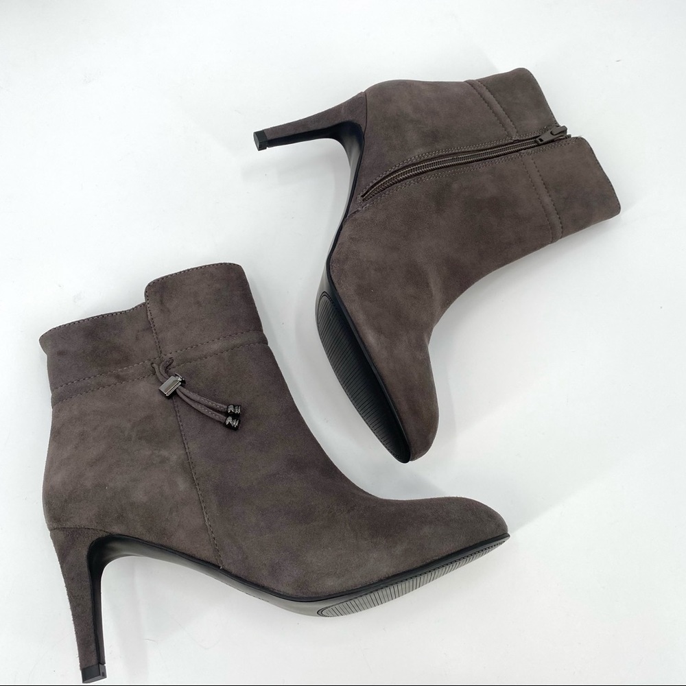Lands End Boots Women’s 9.5 B Gray Suede Leather High Heel Stiletto Ankle Bootie